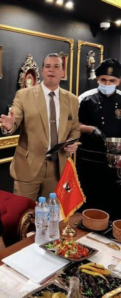 mod_2020's tweet photo. واحد ملوش محتوي وبيقدم محتوي اقل من التافه وركب الترند واتشهر بالصدفه 
تاني يوم في قصر الكبابجي : https://t.co/qjGsTiI2m4