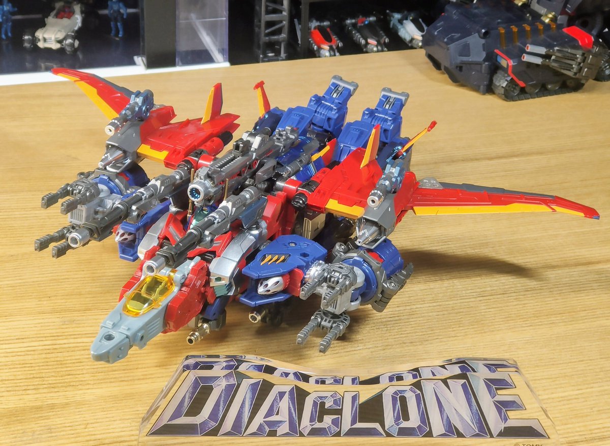 vlnwXs8o2jaHSa2's tweet image. ジェッターのノーズとバッファローのアームでより高機動かつ攻撃的に
#ダイアクロン