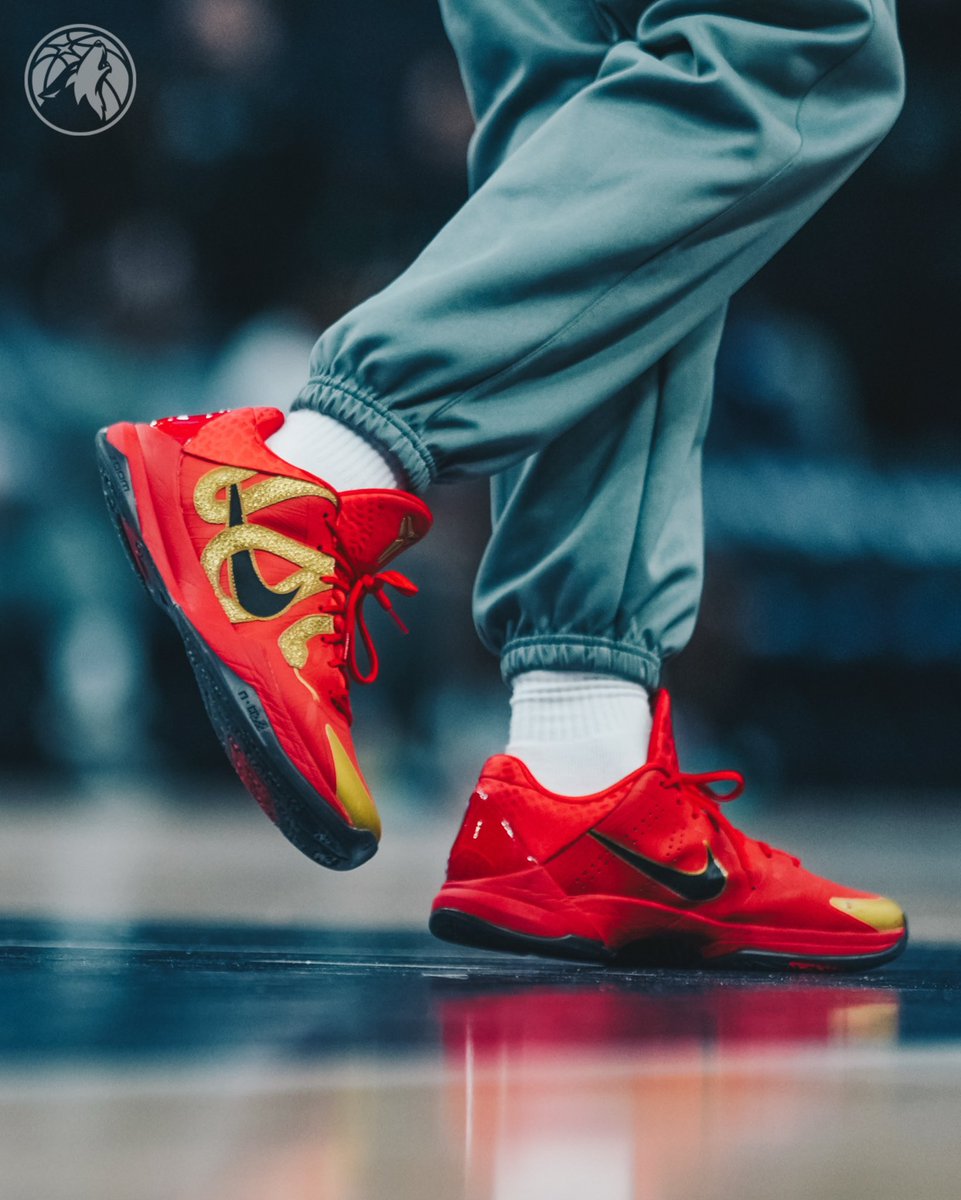 Timberwolves's tweet image. Kobe 5 Protro “Year of the Mamba’ 

😮‍💨😮‍💨😮‍💨