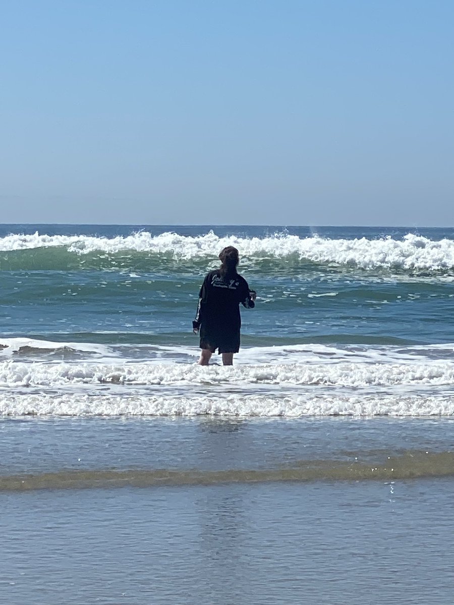 jamesandthen's tweet photo. beach days with my beloved. happy birthday, @unfort_snort ❤️ https://t.co/xkpbZTdGyx