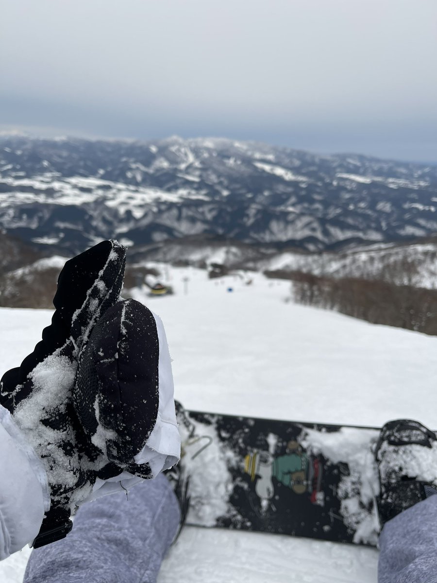 01___Sy's tweet photo. 🏂 https://t.co/y400ww2Wgs