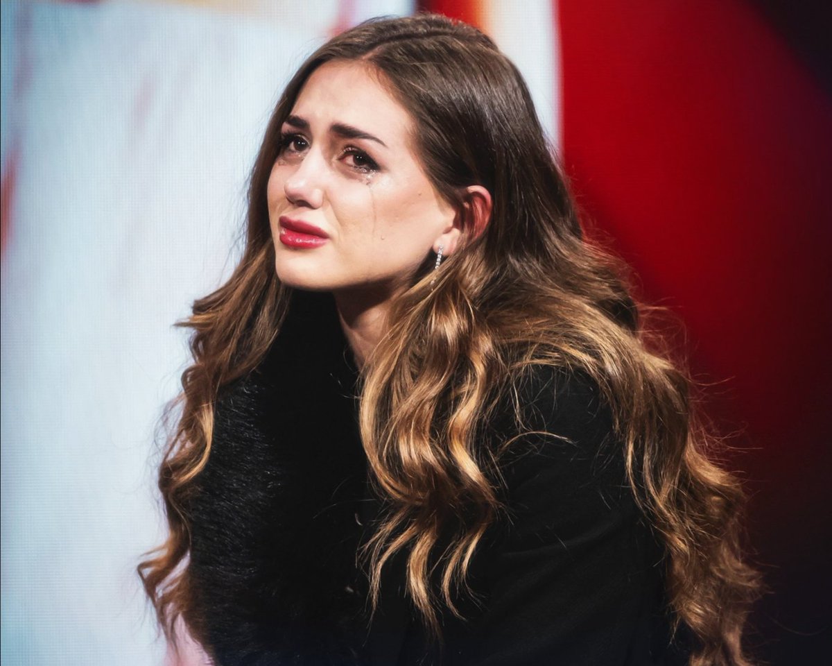 aitanaxfacts's tweet photo. En gh19 se cometió una INJUSTICIA con Maica expulsandola por una decima y hoy se hizo JUSTICIA al enterarse ella que es FINALISTA de #GHDUO3 ❤
TE VAMOS A LLEVAR A LA FINAL Y AL PÓDIUM👸🏽🥇🏆 #GHDBT7 #GH22F #Fresis22F #GH23F #Fresis23F https://t.co/XPCGvDkM9Z