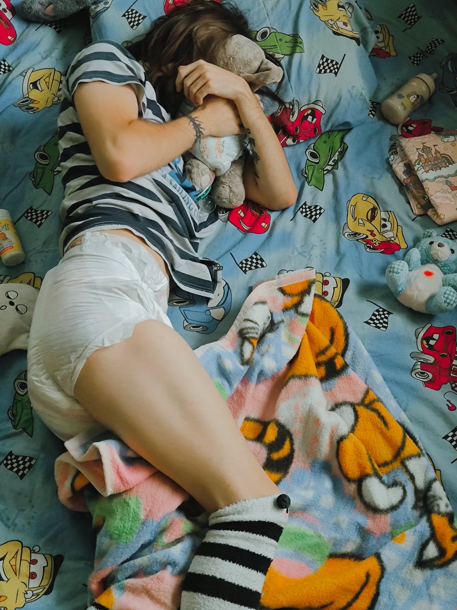 KumiiFur's tweet photo. Gmowning o/

#abdl #diaperboy #diaperlover #littlespace #ageplay https://t.co/a0XxaasETu