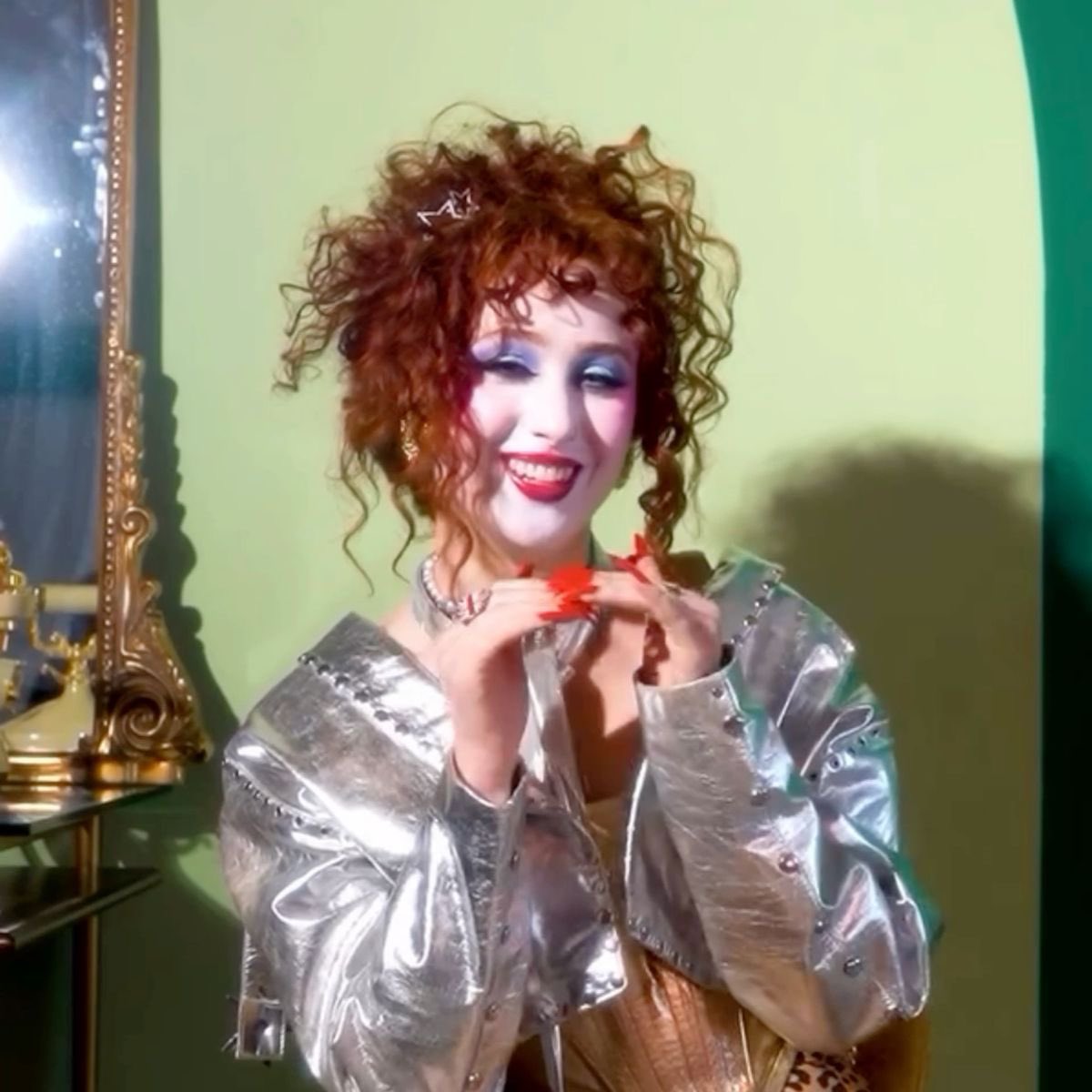 roanrares's tweet photo. we know this diva!!! https://t.co/avtmylJloV