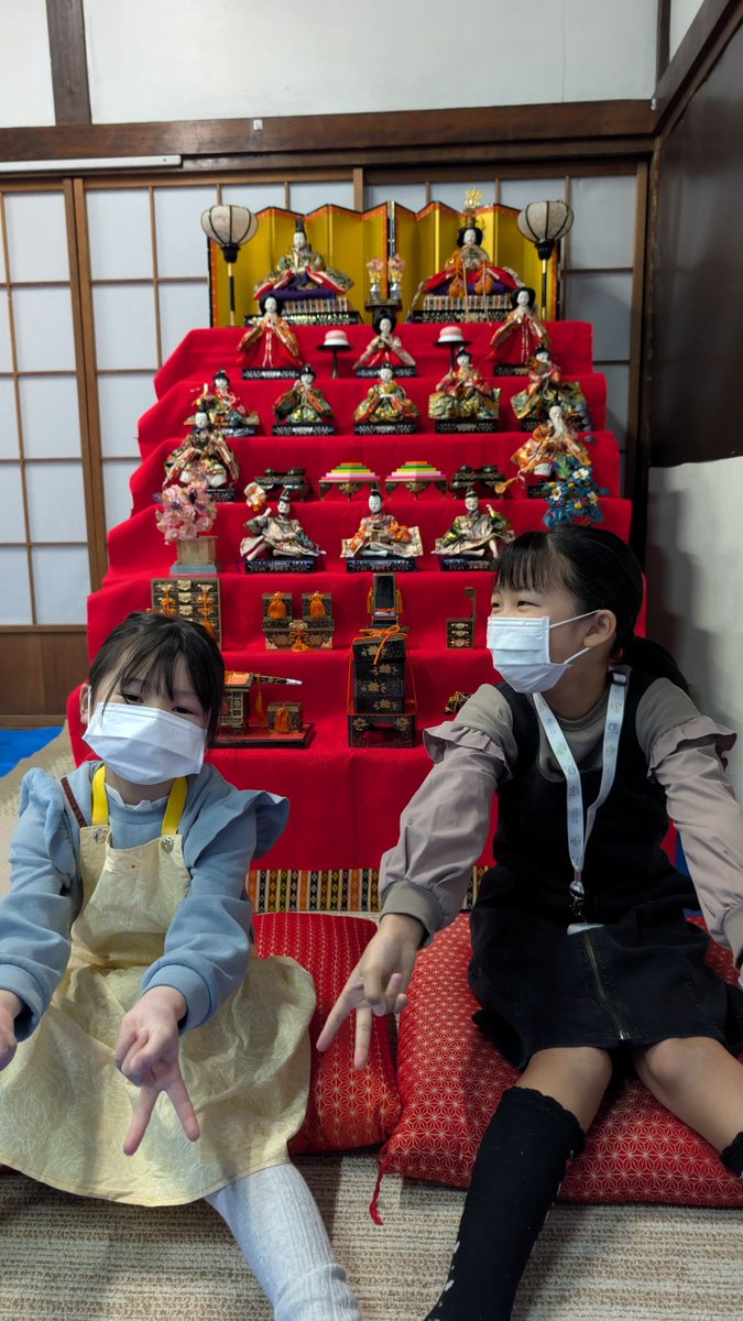 youkishokudo's tweet photo. 幸町陽気こども食堂
本日開催します
中での会食はおかげ様で予約いっぱいです。

スタッフがひな祭り風にちらし寿司に飾りつけをしてくれてます

外ではわた菓子もあるので遊びに来て下さい。 https://t.co/pVhQAvsZqy