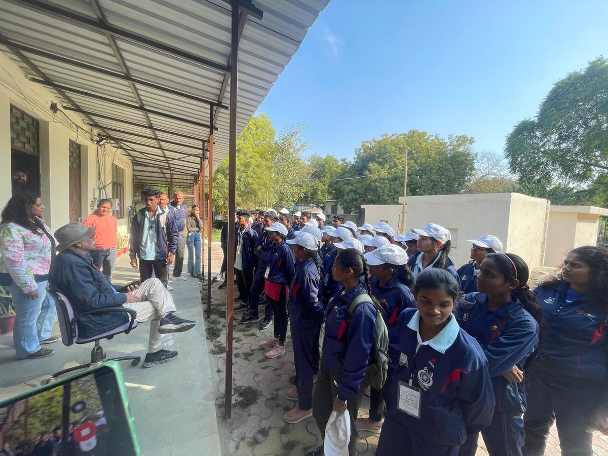 MYBEastDelhi's tweet photo. Participants enjoying sports facilities at @iitdelhi where they had lots of fun learning sports.

#MYBharat #NYKS #TYEP

@mansukhmandviya @YASMinistry @nyksindia @forshivendra https://t.co/KeBAzADmgt