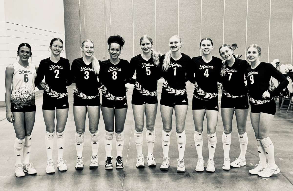SyleaSykes's tweet photo. Nike Ace of Clubs Regional Qualifier Champs!!! Got a bid to the USAV Nationals in Dallas in June!!!

#kairosvolleyball #15Alpha #girlscanball https://t.co/u0sFlGWfMk