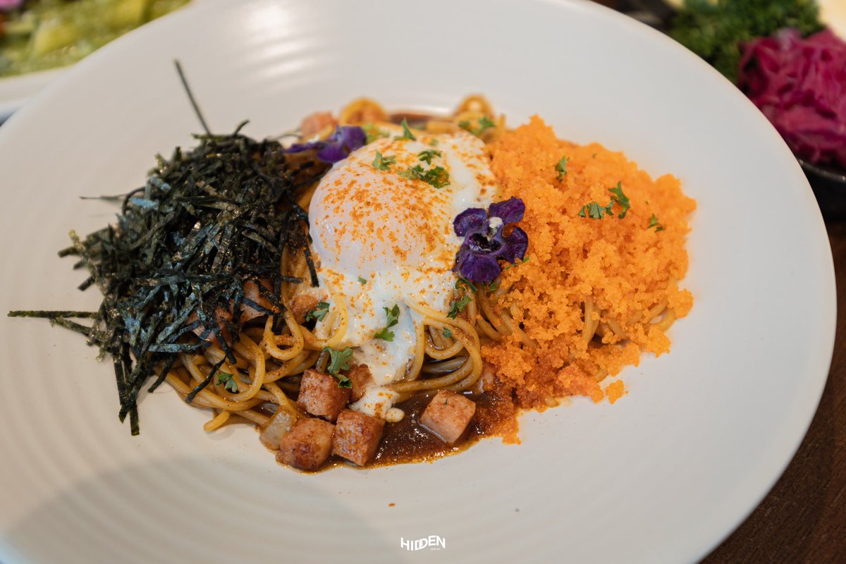 HiddenChiangmai's tweet photo. รีวิวร้านพาสต้าที่ไปซ้ำบ่อยที่สุดในเชียงใหม่! Pasta Ama สวนดอก ใครชอบอาหารสไตล์คอมฟอร์ตฟู้ด บรรยากาศอบอุ่นโฮมมี่ๆ ห้ามพลาดเลย 🫶🏻✨

#hiddenchiangmai #PastaAmaChiangmai  #adayinchiangmai #adayinthailand #reviewchiangmai #aroii #รีวิวเชียงใหม่ #เชียงใหม่ https://t.co/owpnabWL4g