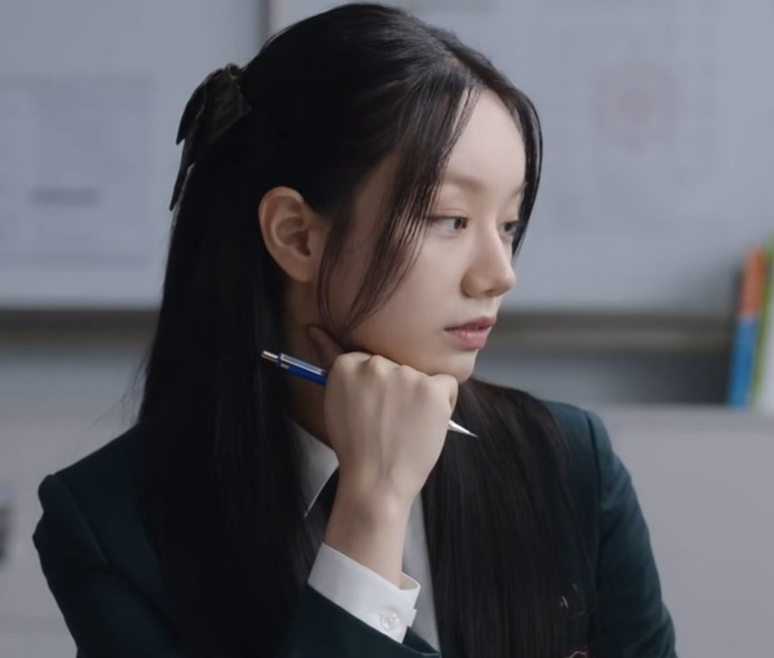 yesdramatic's tweet image. 