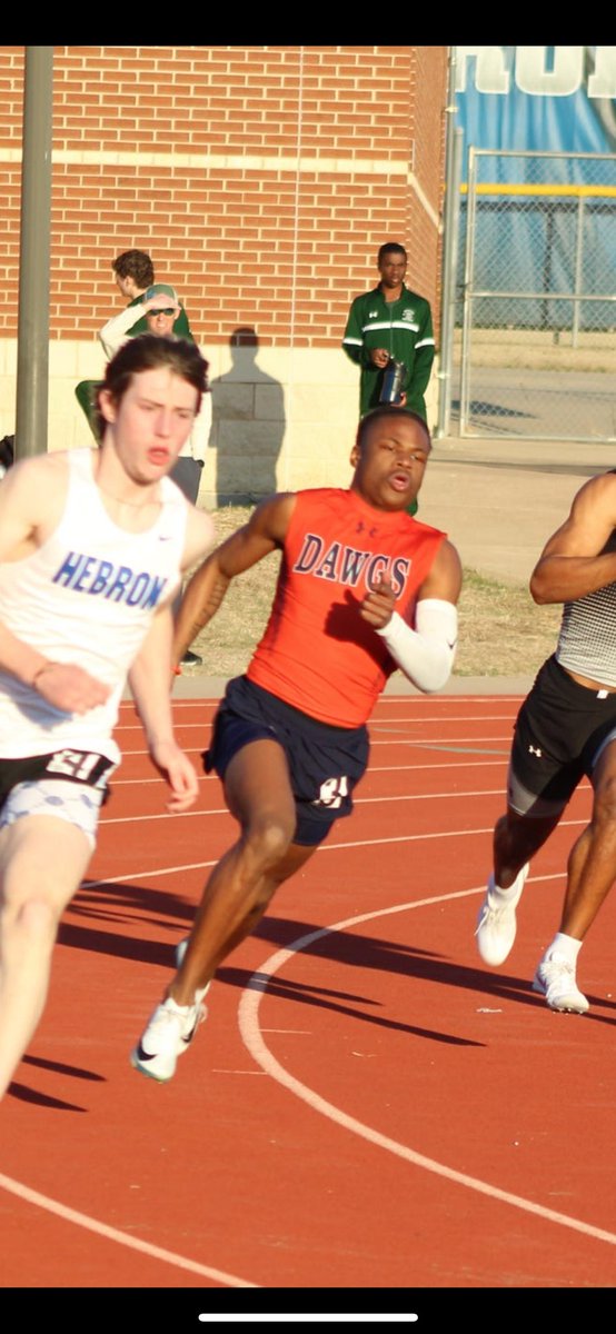 Coach Crosby (@mcrosbymelvin) on Twitter photo <a href="/DkTyler_25/">Dakalon Tyler</a> with silver medal finish in the 200 meters with a time 22.17🔥🔥🔥… #nodepositnoreturn <a href="/DkTyler_25/">Dakalon Tyler</a> with silver medal finish in the 200 meters with a time 22.17🔥🔥🔥… #nodepositnoreturn
