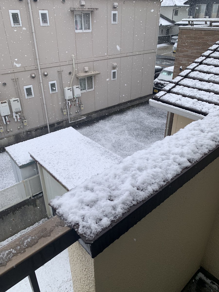 まだ降るんですか？