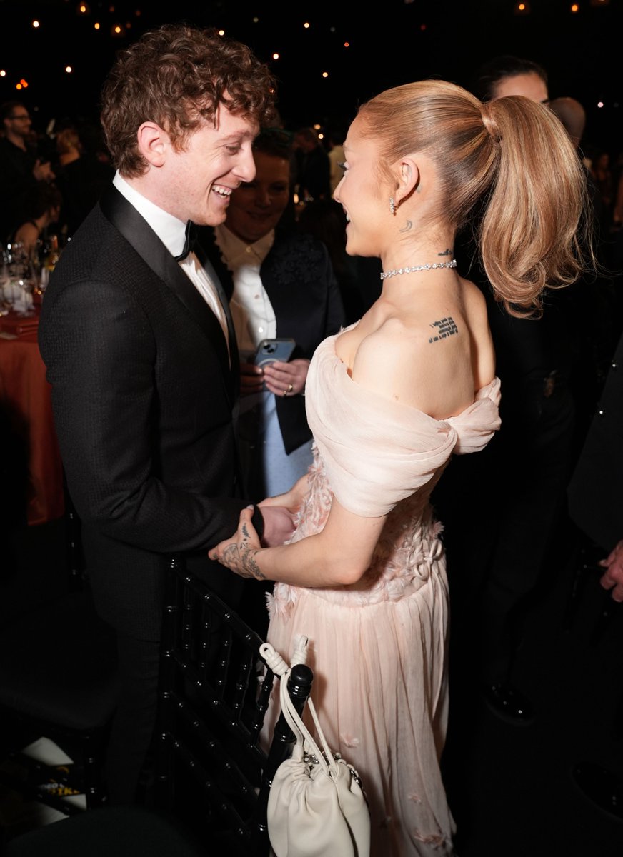 theactorawards's tweet photo. Me and Boq. 💞

📸: @shutterstocknow | #SAGAwards https://t.co/LhoB3dxciQ
