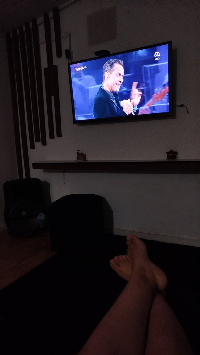 Blue_Momm's tweet photo. Yo!!!! Que te conozco bien....
Me atrevería a jurar que vas a regresar que tocaras mi puerta 🎤🎤🎤
#VinaDelMar2025 #MarcAnthony #Volveras #Bonito😍🤫 #BlueMom #Melipilla https://t.co/XUPuuKHJNI