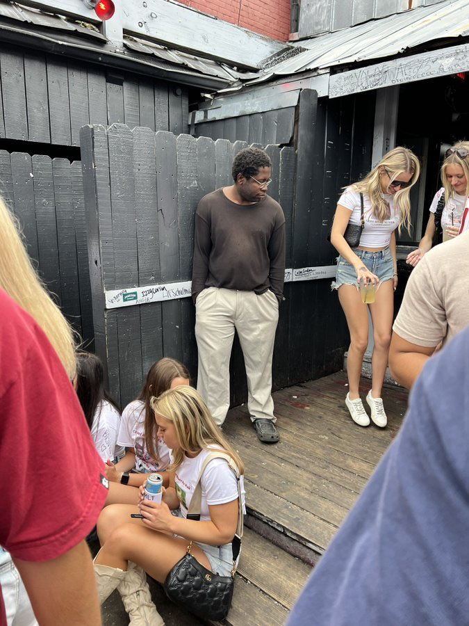 eagiesbetter's tweet image. 