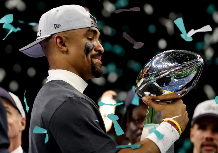 SaycheeseDGTL's tweet image. The Philadelphia Eagles reject White House visit with Donald Trump.

A majority of Eagles players overwhelmingly rejected the invite.