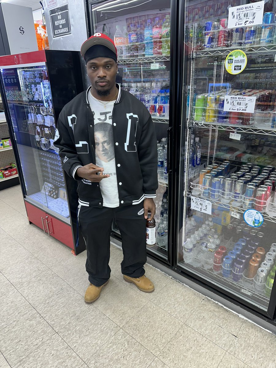 4kjuiceman's tweet photo. Been a min https://t.co/QHS9uH3TfW