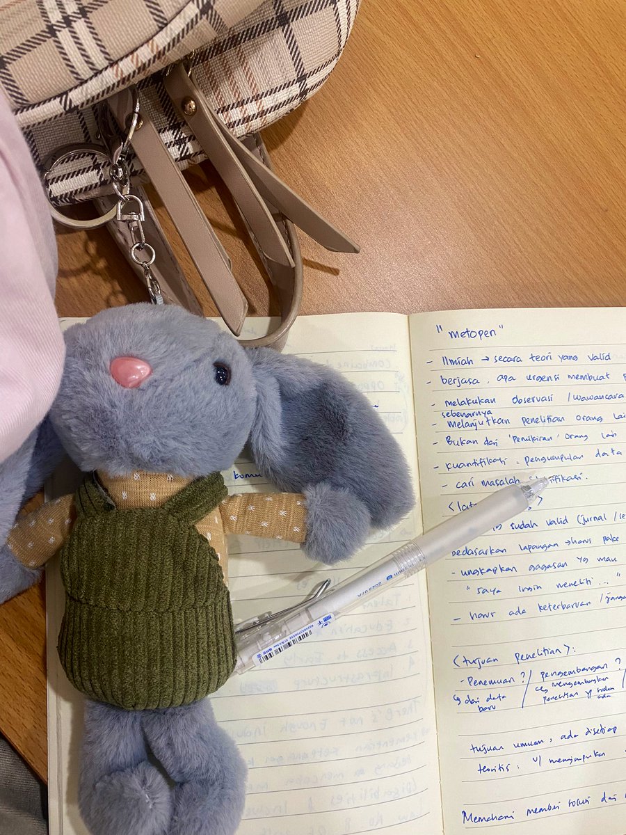 mekociii's tweet photo. kelas pagi🧎‍♀️ https://t.co/N4j1enRXGY