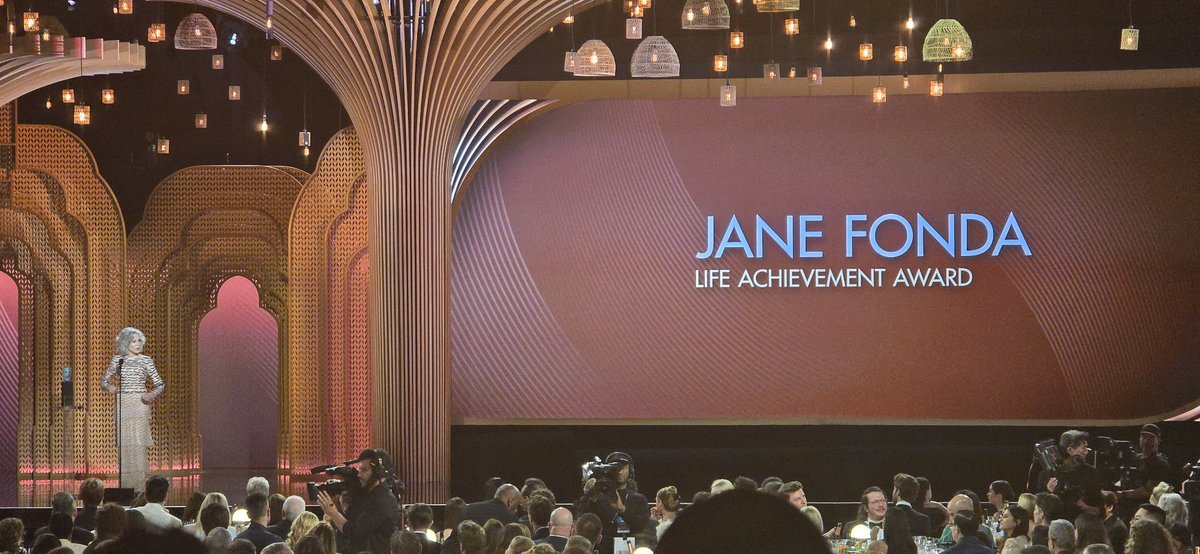 ByClaytonDavis's tweet image. Queen Jane Fonda

#SAGAwardsOnNetflix @Variety