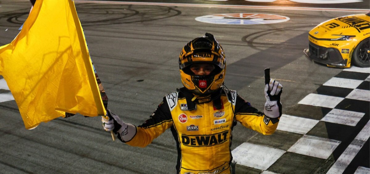 tburden_14's tweet photo. @NASCAR @CBellRacing @ATLMotorSpdwy @JoeGibbsRacing https://t.co/lATZtSHOlk