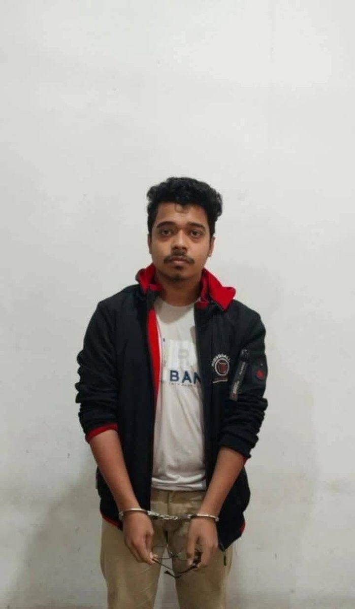 dipanwitarumi's tweet photo. #SpreadTheRapist's photo, #NotTheVictim's. 
Rakibul Hasan Ashiq,
A so-called coordinator and associate of @info_shibir, @NorthSouthU #Bangladesh 
#BangladeshCrisis #StepDownYunus 
#WomenSafety @UN_Women @hrw
@amnesty @NHRCB  @theAshleyMolly @taslimanasreen @hrcbm @UN @NobonitaChy https://t.co/8PO9Rwzjpz