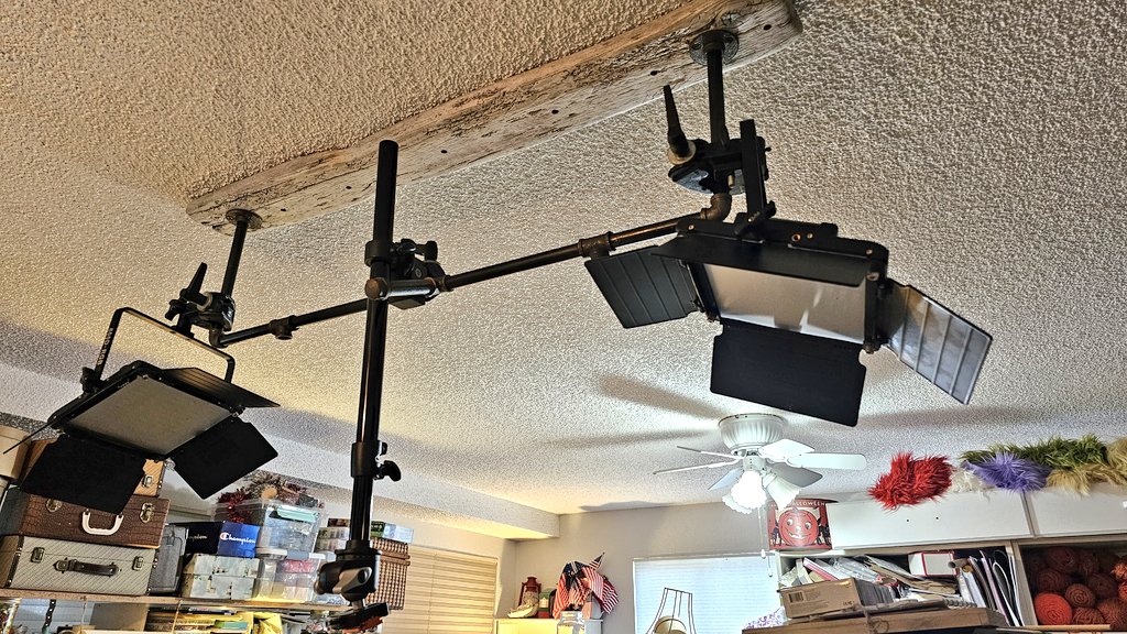 Troy Wayne Works tweet media