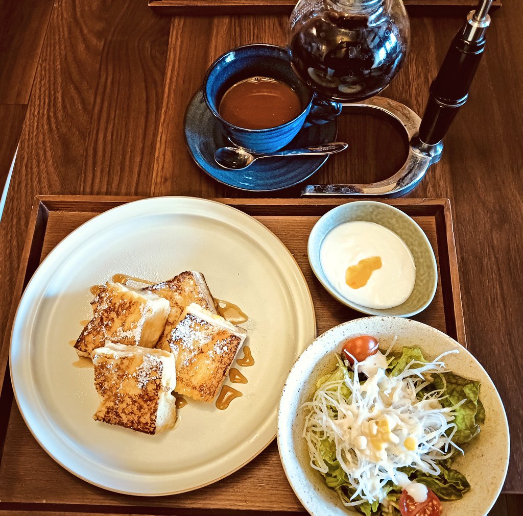 fuwarii's tweet photo. アポロンでモーニング。
フレンチトーストでいただきます😋
#姶良市 #モーニング #アポロン #朝食 https://t.co/fV7A8cxJZe