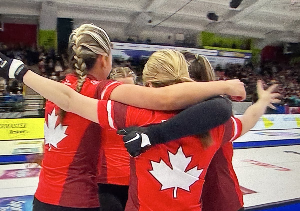 Devin_Heroux's tweet photo. TEAM HOMAN FOR THE WIN 

@TeamHoman becomes the first team to win back-to-back Scotties titles by going undefeated. It’s a 6-1 victory. 

It’s a fifth Scotties title for Homan. And Team Homan is once again Team Canada 🇨🇦 looking to defend their world championship title. https://t.co/XvqIILUZYz