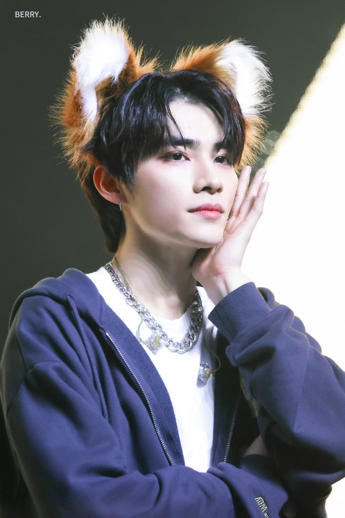 Berry_Berryy8's tweet photo. 250223
#샤오쥔 #XIAOJUN #肖俊
#WayV https://t.co/bIvr1GRSfb