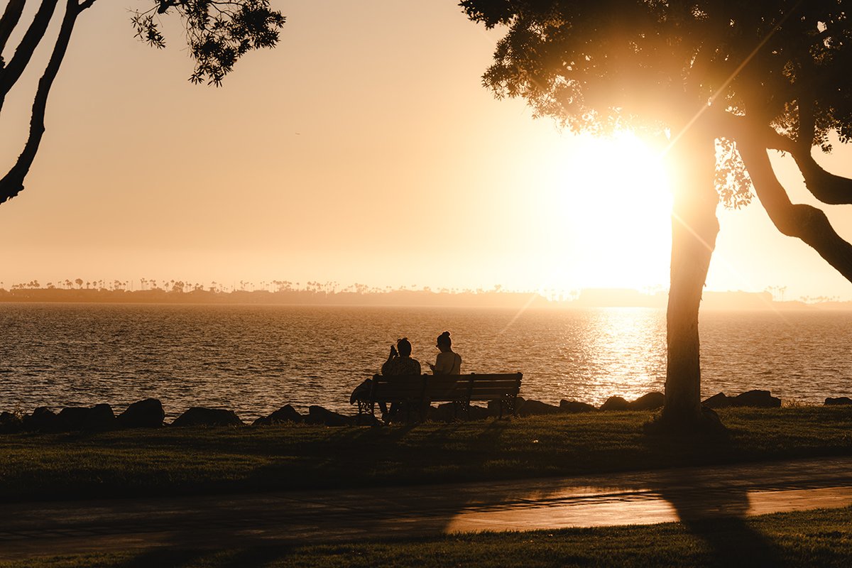 Goodbye beautiful weekend! I hope everyone got out and enjoyed it. Should be a nice week.