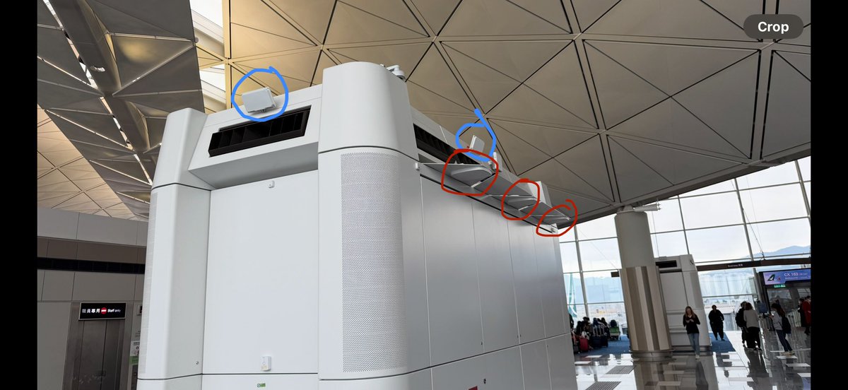 Just waiting for the aircon to be fixed in plane at Hong Kong airport and saw this. Understand the 4*4 patch (blue). But why 3x 9130e + 9101 8x8 ant (red).  Assume for capacity   Was looks more important that cost ?   It does look good  !    I did not notice at first glance!