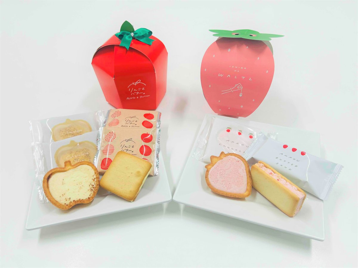 FukuokaAirport's tweet photo. ／
今日は、国内線2階 #SweetsHall
苺のワルツ・りんごとバター。より
おすすめ商品ご紹介します✨
＼

苺とりんごの可愛い形をした商品が登場🎉
「苺のワルツ　プチベリー (税込1,188円)」
「りんごとバター　プチポム(税込1,371円)」
詳細は公式Instagramをご覧ください⇩
https://t.co/6Bh4rlSTNA https://t.co/i41kQNc2xM