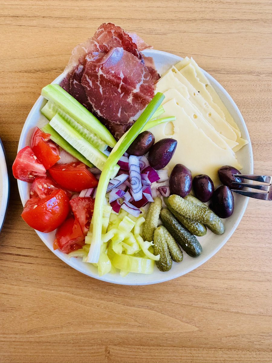 dstoeski's tweet photo. Lunch https://t.co/K1bOrsPfvQ