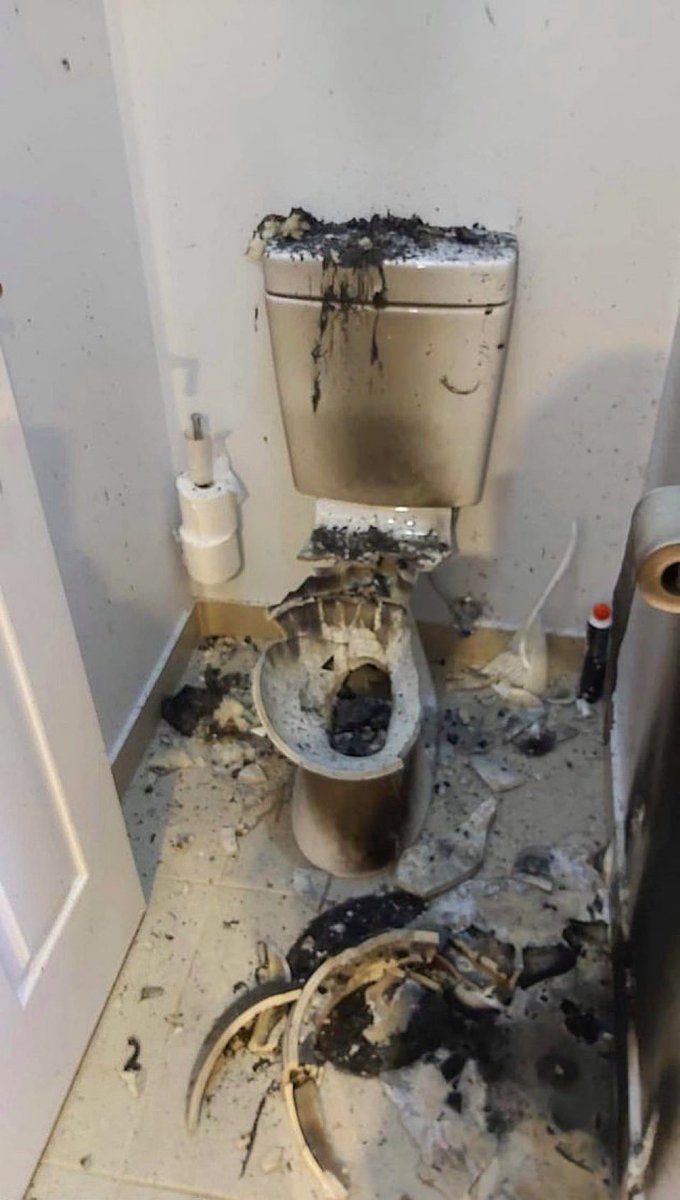 THE GLENN CLOSE tweet media