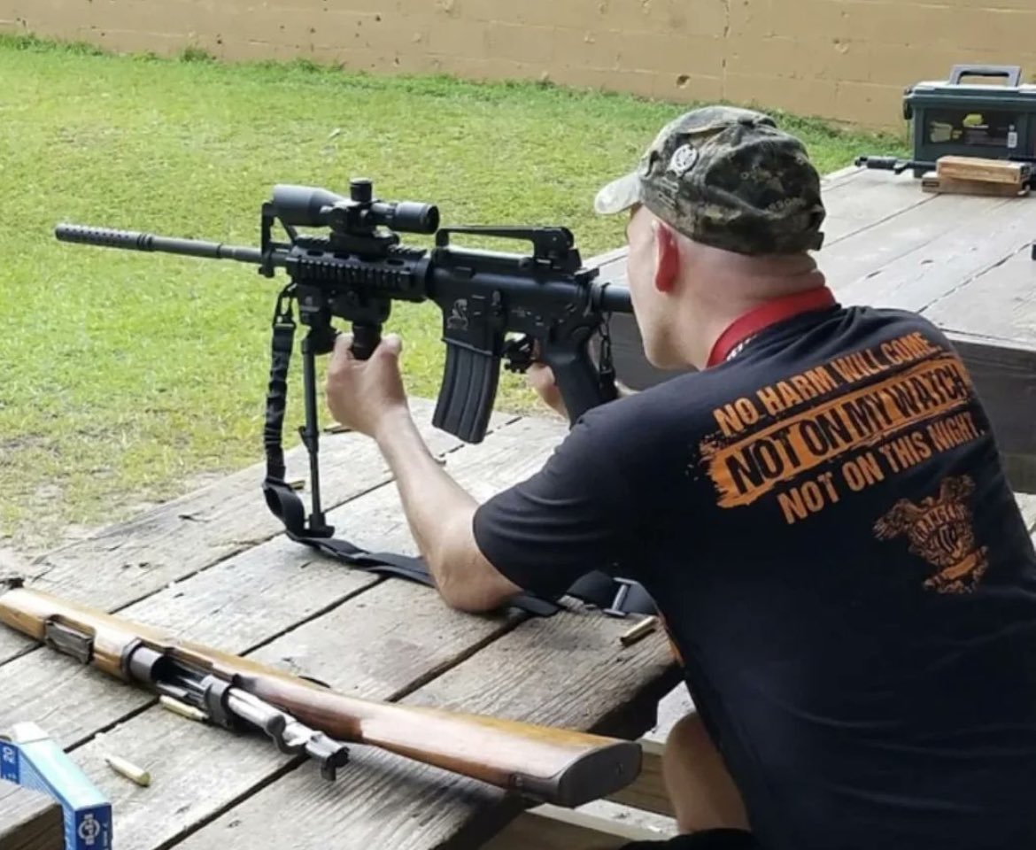 CJK5H_SMU's tweet photo. Took my new AR to the range today! What do you guys think? #softdox https://t.co/dC8yhZKlKa