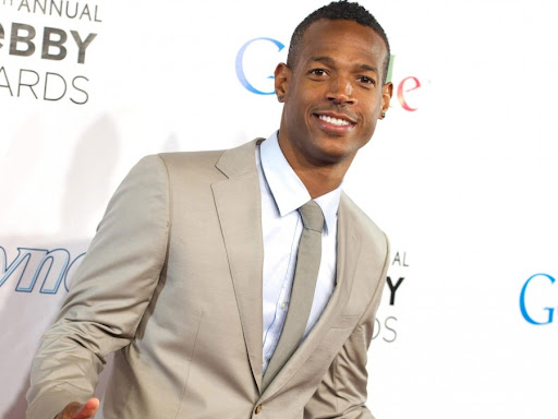 el_alcancemx's tweet photo. #CirculaEnRedes | El actor y comediante Marlon Wayans confirmó que habrá secuela de la icónica película "¿Y dónde están las rubias?" 🎬
En sus palabras: "Creo que es hora. Terminemos Scary Movie 6 y luego sacaremos White Chicks 2". ¿Listos para más risas? 👯♂️ #Cine #WhiteChicks2 https://t.co/4FInIgO1Qx