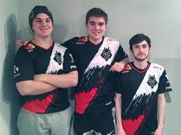 ChicagoRL's tweet photo. @JKnaps @arisrl_ @TreyRL_ @Ahyqua I wish there was a way to know you're in the good old days before you've actually left them. 

I can't believe I was so lucky GarrettG turned down G2. It gave me the chance to play with an idol of mine who turned into my greatest teammate ever. Can't say a bad thing, Knapsack🐐❤️ https://t.co/MSABQHd9VD