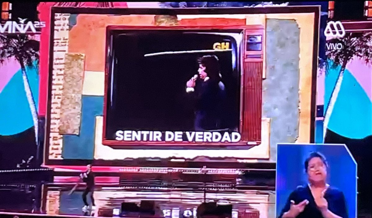La variable transversal del humor de <a href="/ElGeorgeHarris/">George Harris</a> es la nostalgia, muy difícil de construir con quien no la compartes 💔

Valga la lección de vocería: jamás te enfrentes a una audiencia, ellas no tienen identidad, tú sí.

#Viña2025