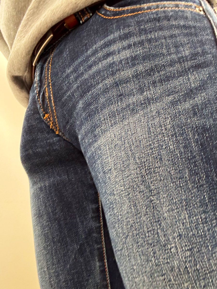 hya_ed's tweet image. ノーパンじゃないので前の膨らみはイマイチ