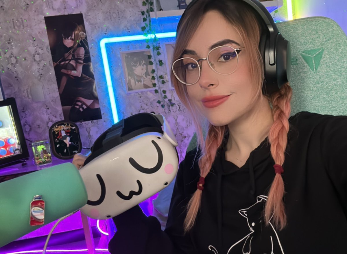 renrize's tweet photo. Noche de terror, stream apto solo para gente 0 miedo, en ttv renrize pueden ver mi pulso cardiaco ya https://t.co/DCYxnFOOmR