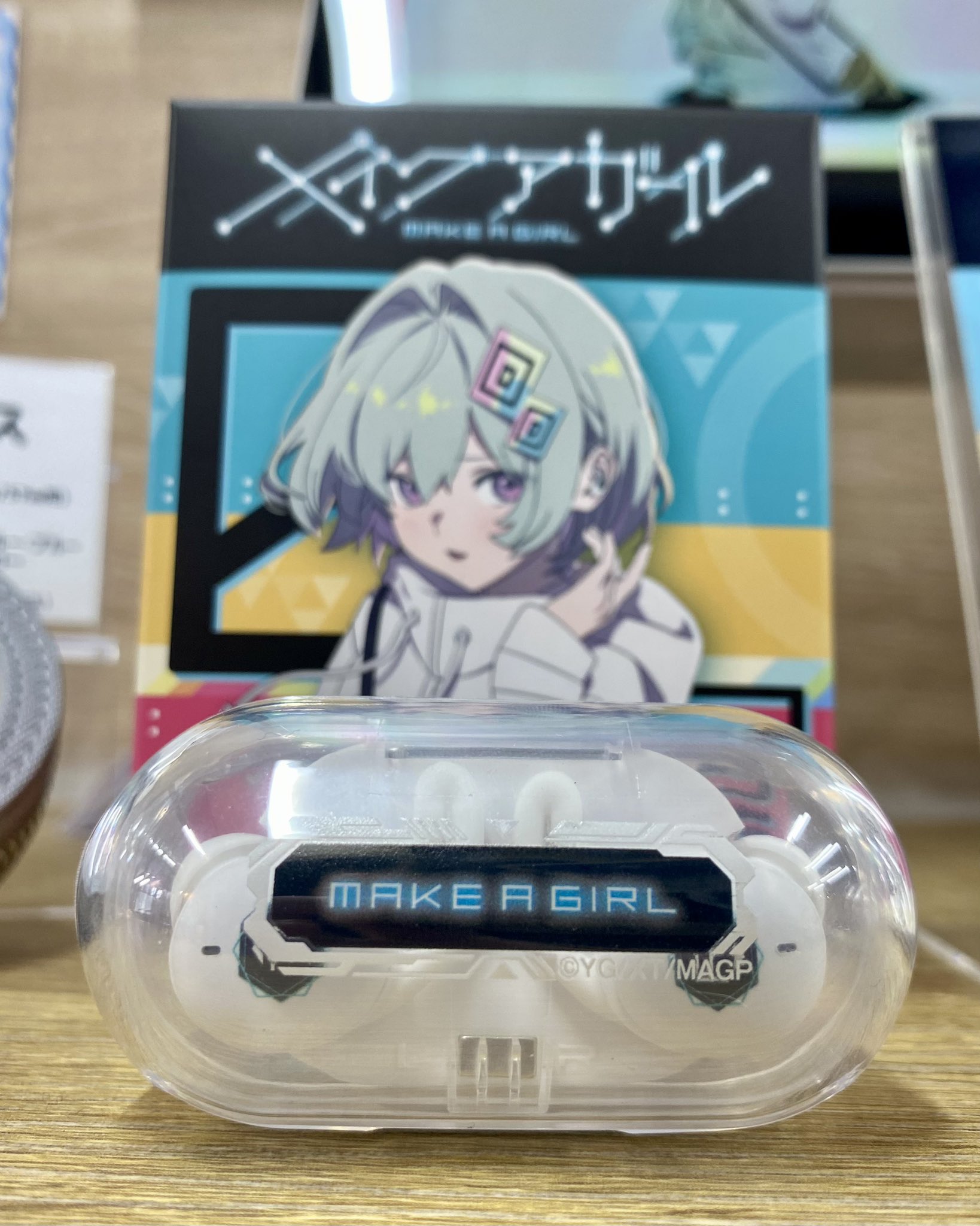 【受注生産】メイクアガール　コラボイヤホン、純正ケース 受注生産】メイクアガールコラボイヤホン、純正ケース
