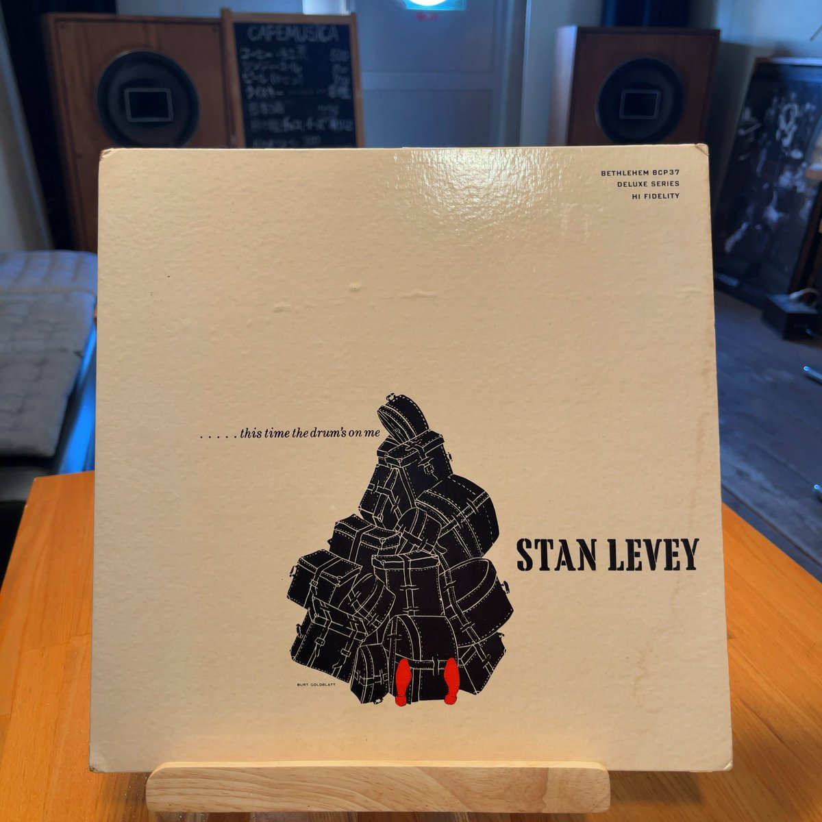 cafemusica2024's tweet photo. 20250224 連休最終日の口開けはThis Time Drums on Me #loulevy (p), #leroyvinnegar (b), #stanlevey (ds) のリズムセクションでフロントの #contecandoli (tp), #dextergordon (ts), #frankrosolino (tb) を盛り立てます。
#ジャズ喫茶 #jazzcafe #太田市 #伊勢崎市 #熊谷市 #群馬 #CAFEMUSICA https://t.co/nPkLTRYmMQ