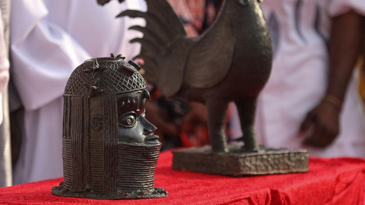Les Pays-Bas vont restituer au Nigeria des statuettes de bronze volées rfi.my/BRGo.x