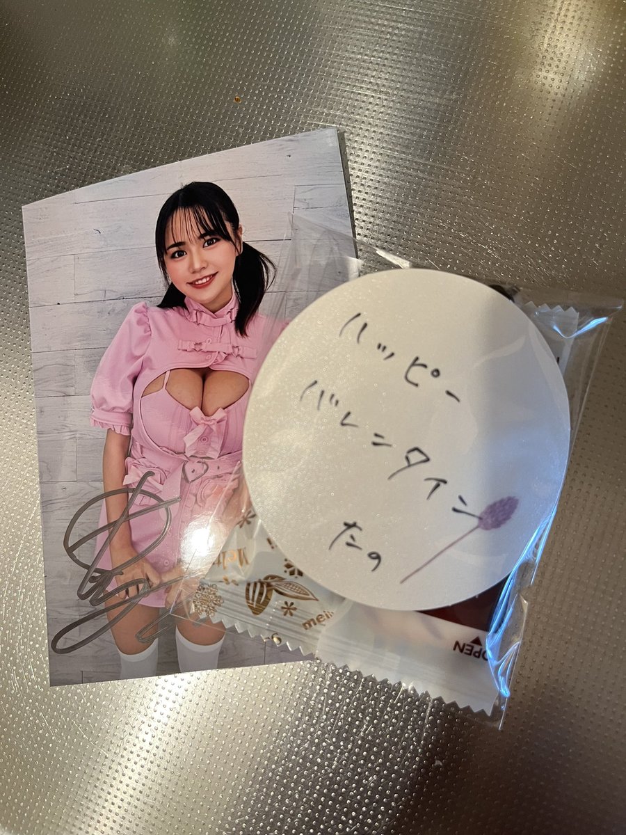 田野憂さんの船プレ即売会、初イベントで
憂さんがカワイイ過ぎて😍、ガチガチ🥶に緊張しましたが、参加できて良かったです✨　
#田野憂
#船プレ