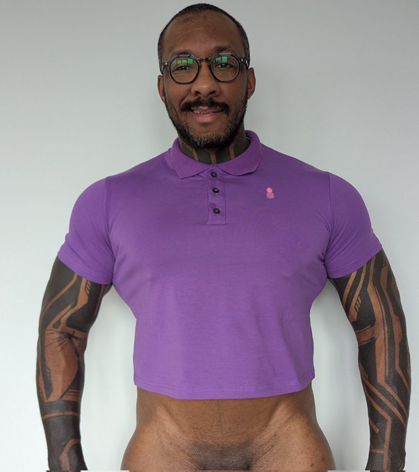 2 pic. Purple ? is one of my favourite colours. Wearing the new cropped t-shirt with thong

@SHOPjjmalibu