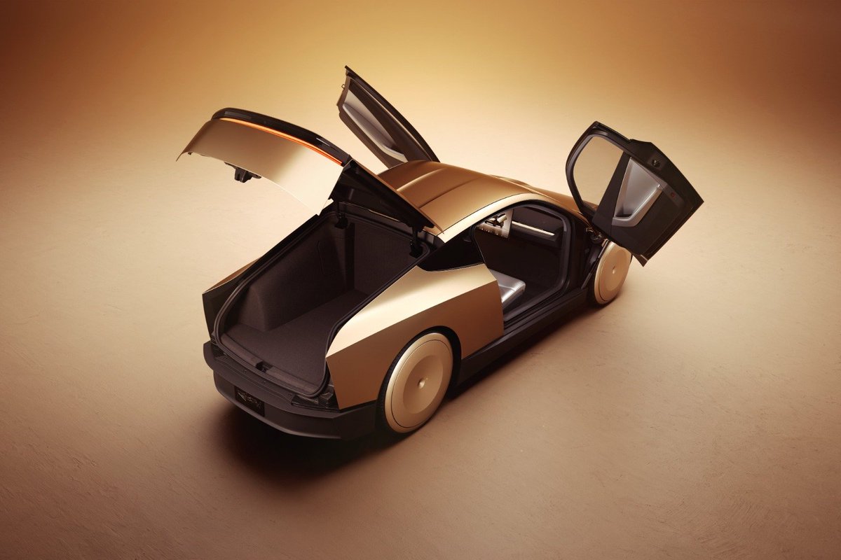 TESLA’S NEW TECH MAKES PAINT OBSOLETE

Tesla just figured out how to inject color directly into CyberCab panels during production—no paint job needed.

For now, gold is the only option, but the process allows for any color to be embedded straight into the metal. 

No spraying, no