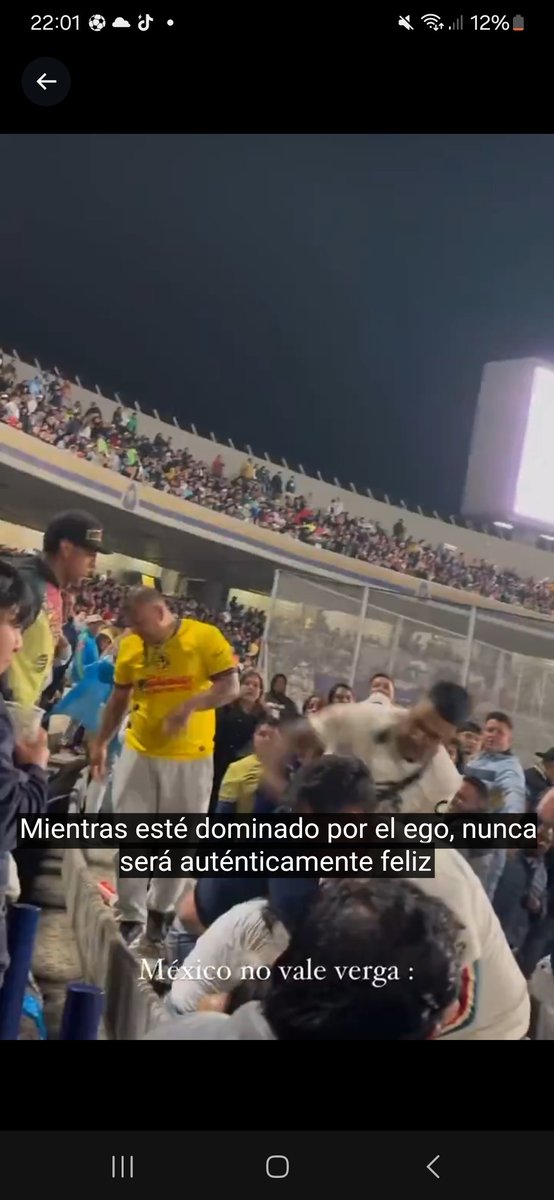 Mariogalez14's tweet photo. @LigaBBVAMX @PumasMX @ClubAmerica Y a este ? Pleno identificado jugador liga mayor burros blancos https://t.co/vjbVHo3bHj