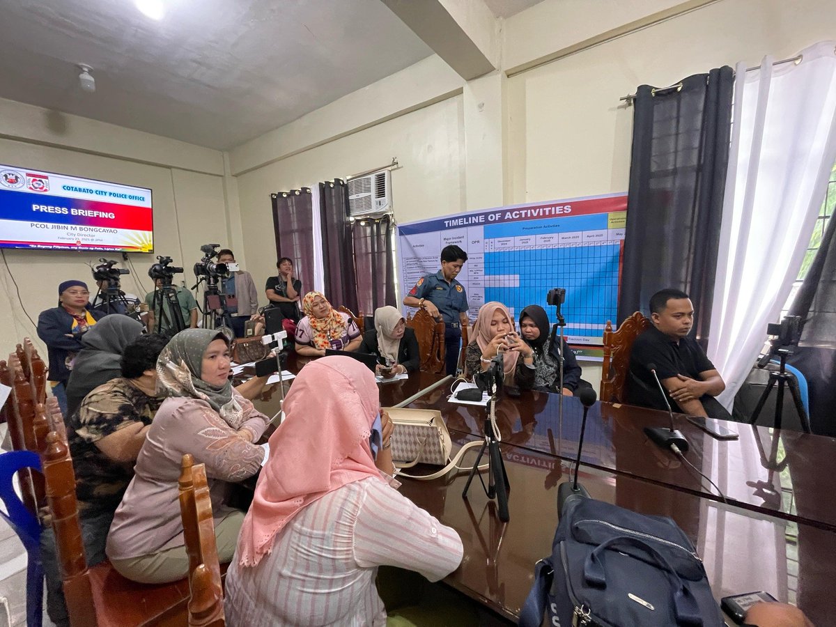 BlueMeowsolana's tweet photo. PRESS CONFERENCE
On February 23, 2025 at 2:00 p.m., PCOL JIBIN M BONGCAYAO, City Director, CCPO conducted Press Conference the held at the Conference Room, Cotabato City at CHQ-CCPO, Rosary Heights 1, PC Hill, Cotabato City.

#SaBagongPilipinasAngGustongPulisLigtasKa
#TeamCCPO https://t.co/IGkGHZiqhs