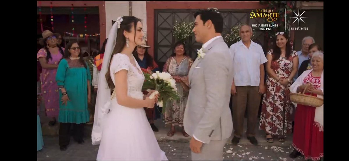 ForoPacheco's tweet photo. Los novios más hermosos #Tomas @andrespalacios1  y #Gabriela #AmorAmargo https://t.co/BYDwuDil3Y