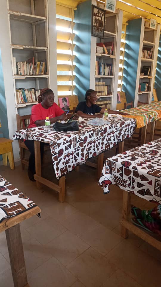 Association JADE (@ongjade_) on Twitter photo La <a href="/mcdsavoirs/">Maison Connectée des Savoirs (MCDS)</a> de Tengrela a accueilli la 4e formation des OPA bénéficiaires du projet PADFAD ce 12 février 25. 15 femmes de 5 organisations ont été formées au module: business plan et techniques de vente. Nous sommes heureux de contribuer à l'autonomisation des #femmes. La <a href="/mcdsavoirs/">Maison Connectée des Savoirs (MCDS)</a> de Tengrela a accueilli la 4e formation des OPA bénéficiaires du projet PADFAD ce 12 février 25. 15 femmes de 5 organisations ont été formées au module: business plan et techniques de vente. Nous sommes heureux de contribuer à l'autonomisation des #femmes.
