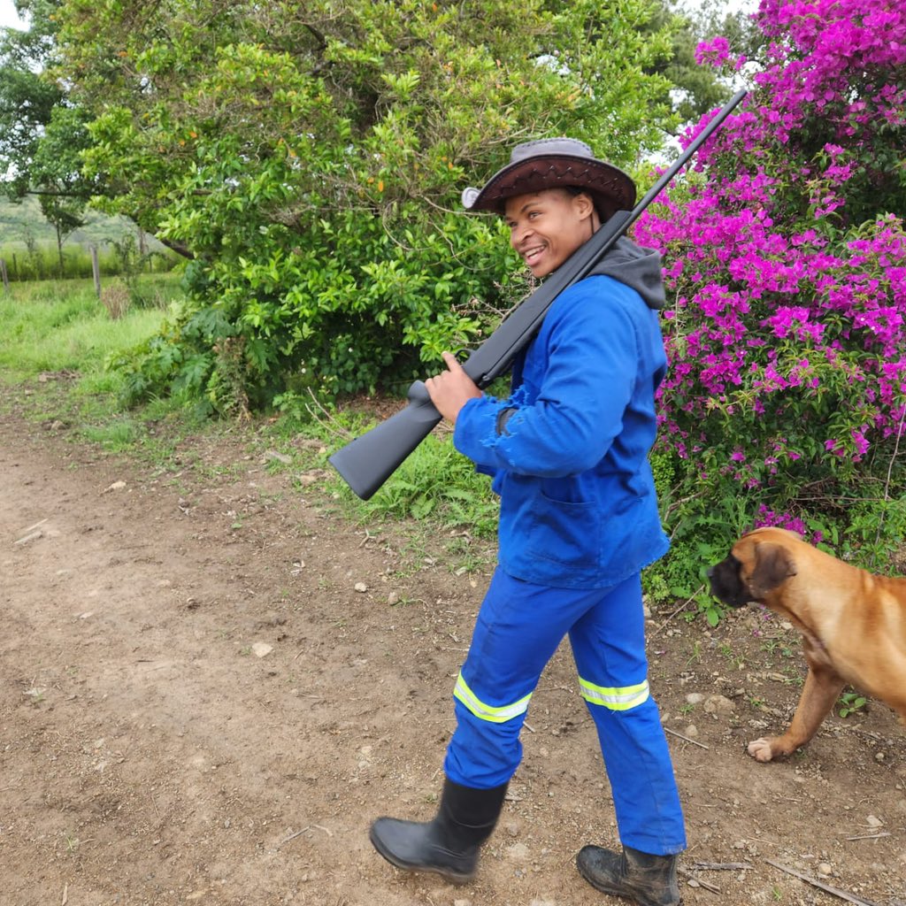 How’s your Monday looking? Mine is looking pretty good. 😊 
Happy Monday everyone! I hope your week is filled with positivity. 

#Ezra 
#BBMzansi #FarmerDairies